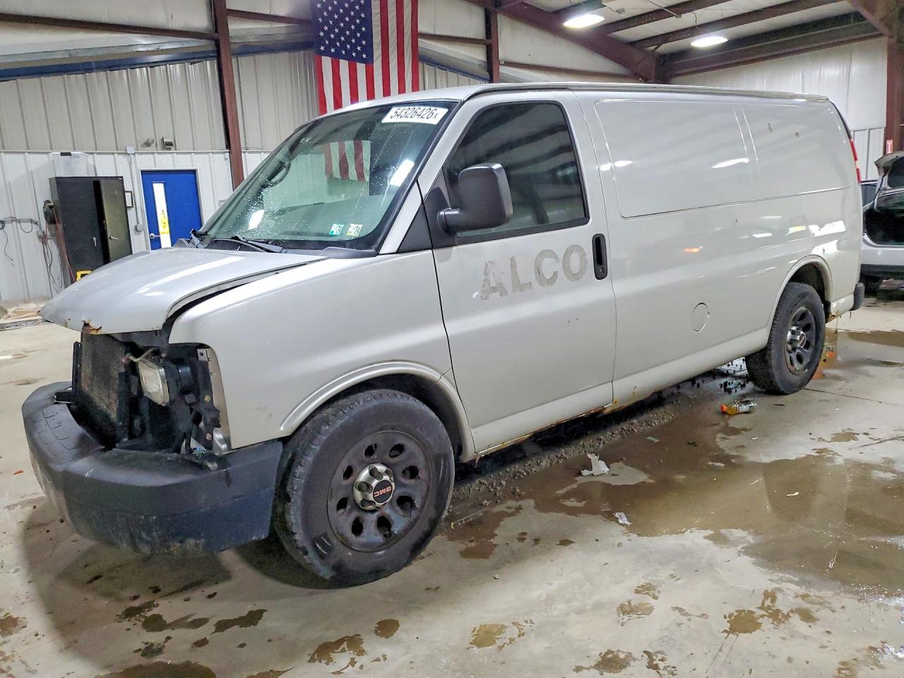 Salvage GMC Savana Image