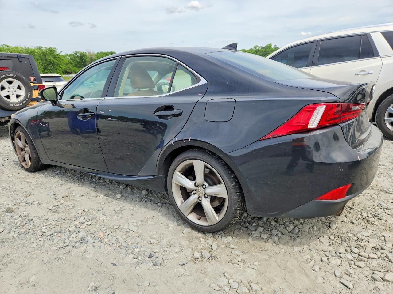 Lexus Is Base