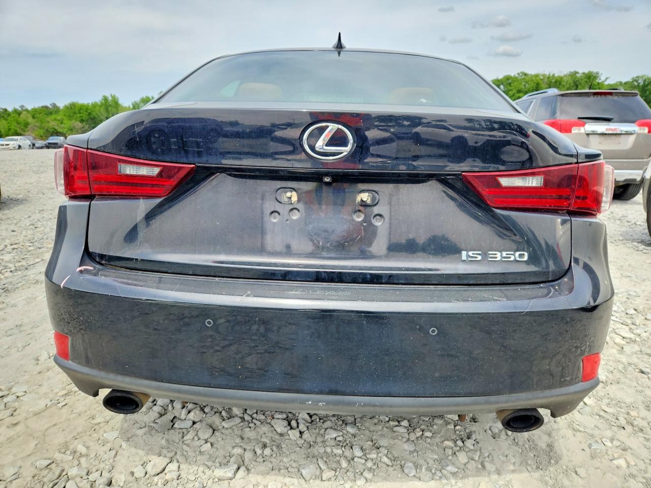 Lexus Is Base