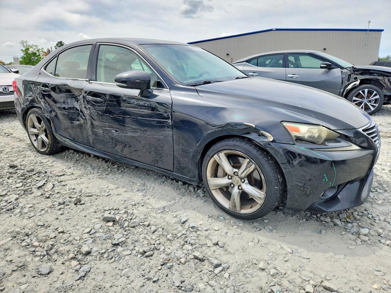 Lexus Is Base