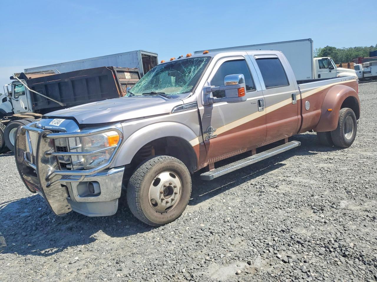 Salvage Ford F-350 Image