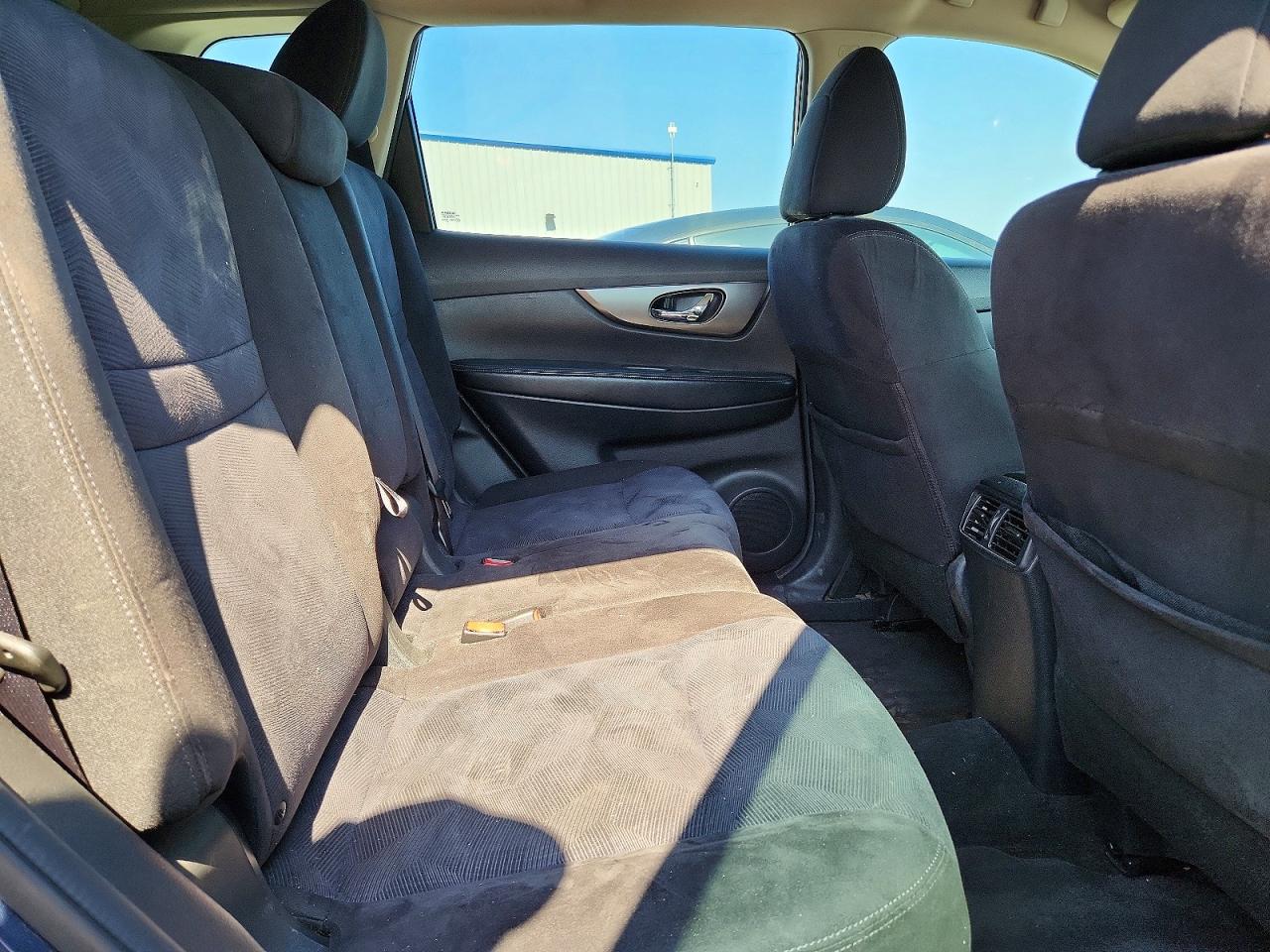 Nissan Rogue S