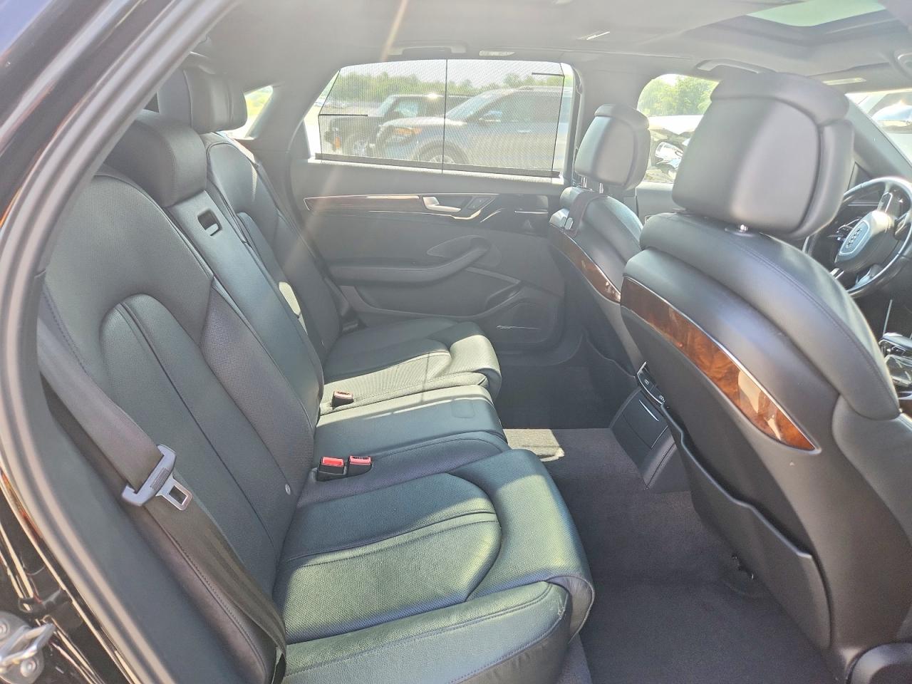 Audi A8 L Quattro