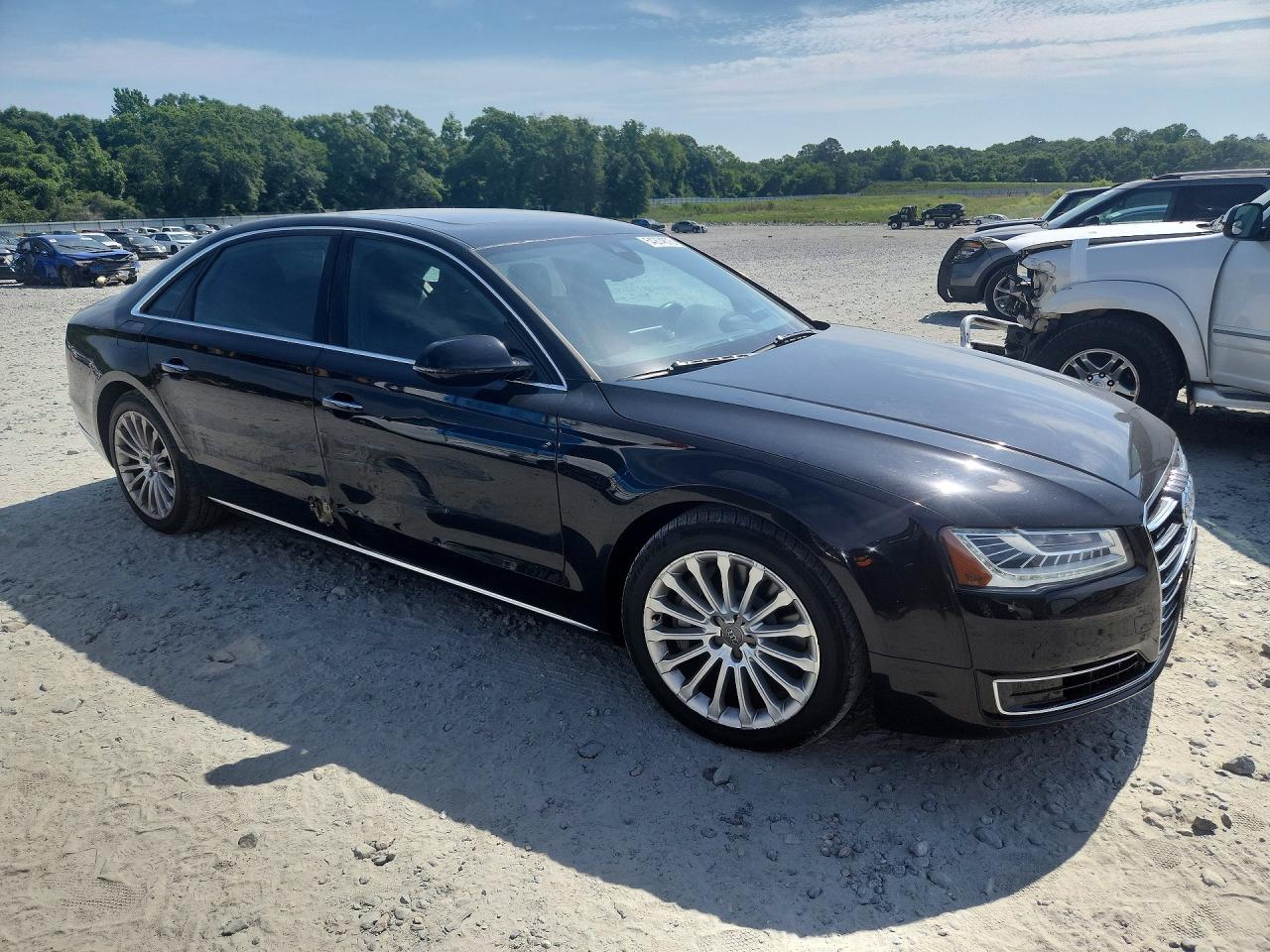 Audi A8 L Quattro