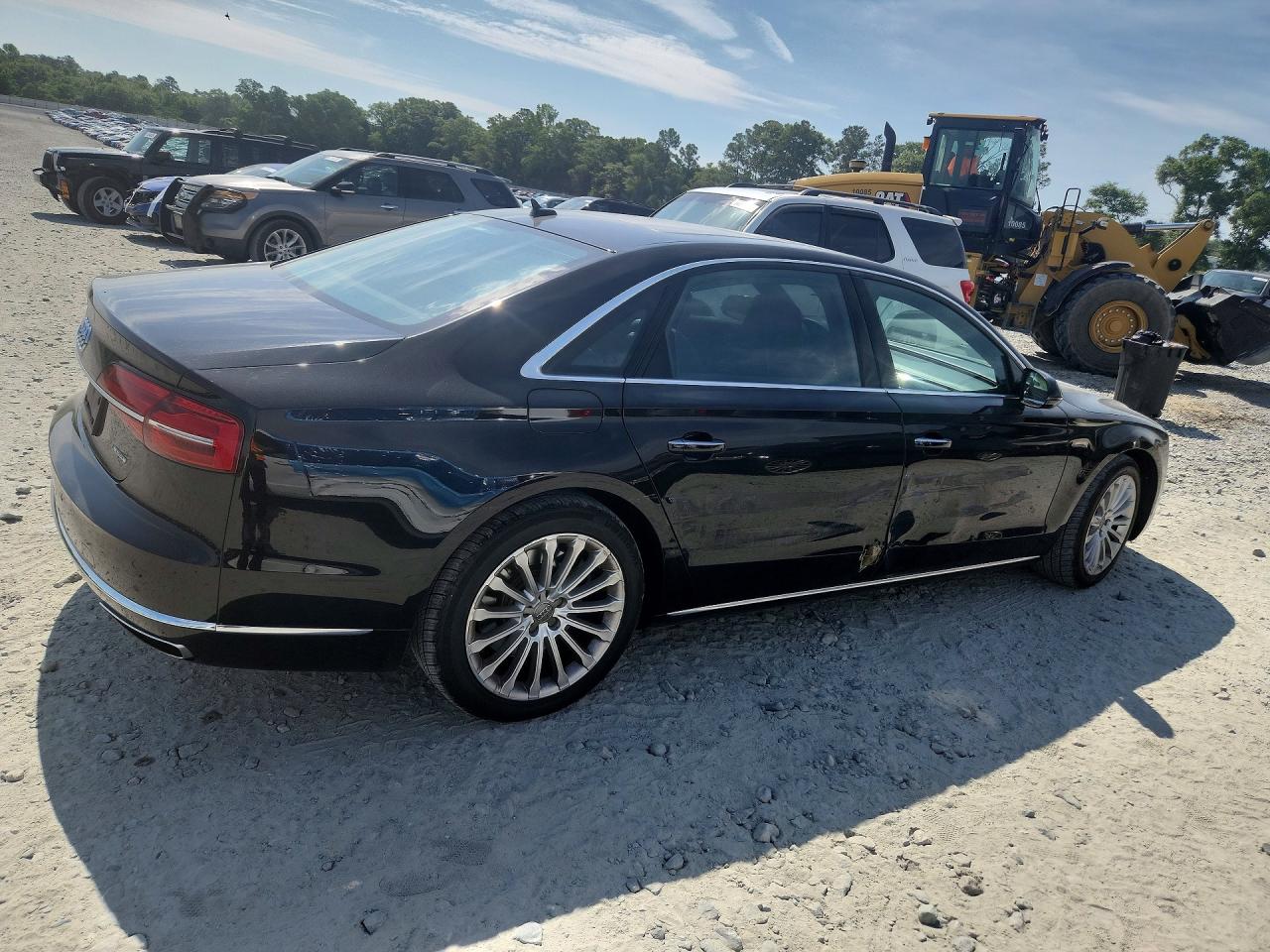 Audi A8 L Quattro