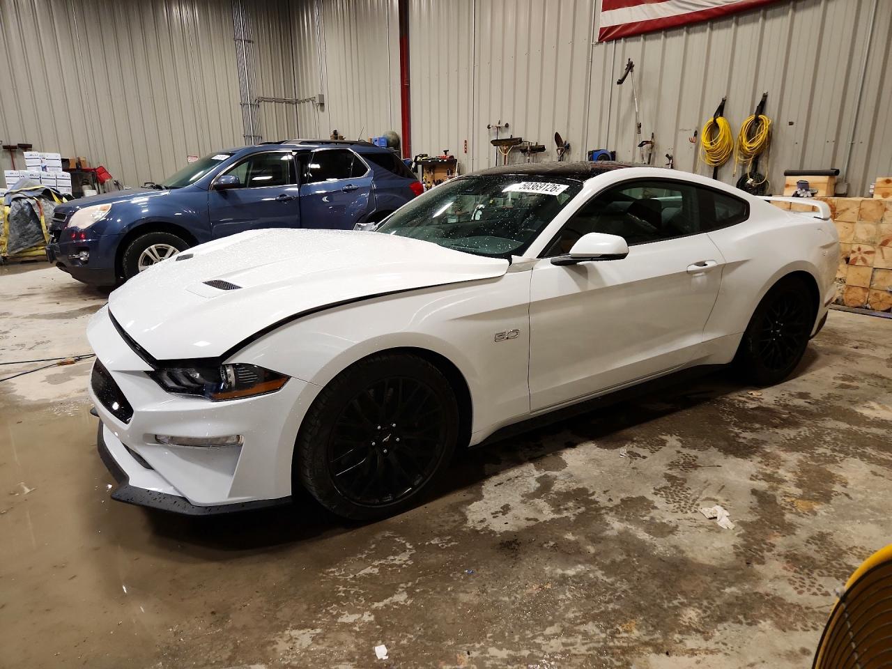 Salvage Ford Mustang Image