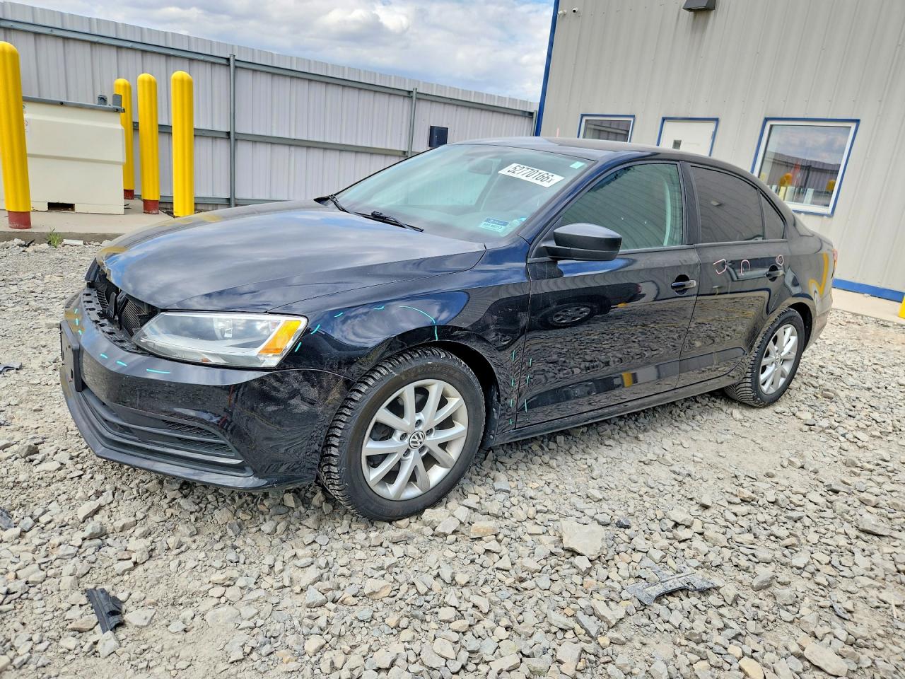 Salvage Volkswagen Jetta Image