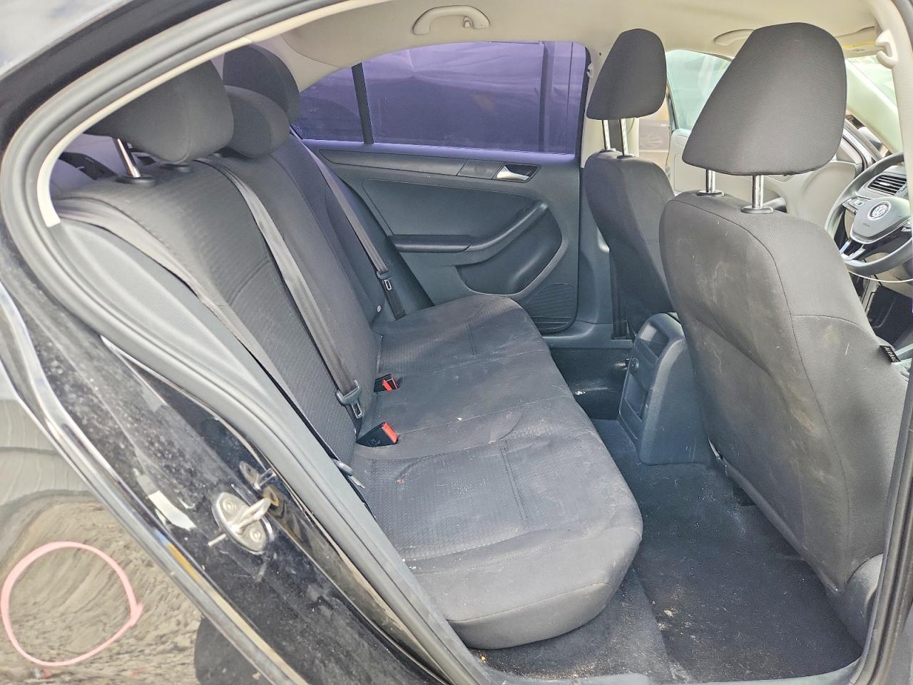 Volkswagen Jetta S