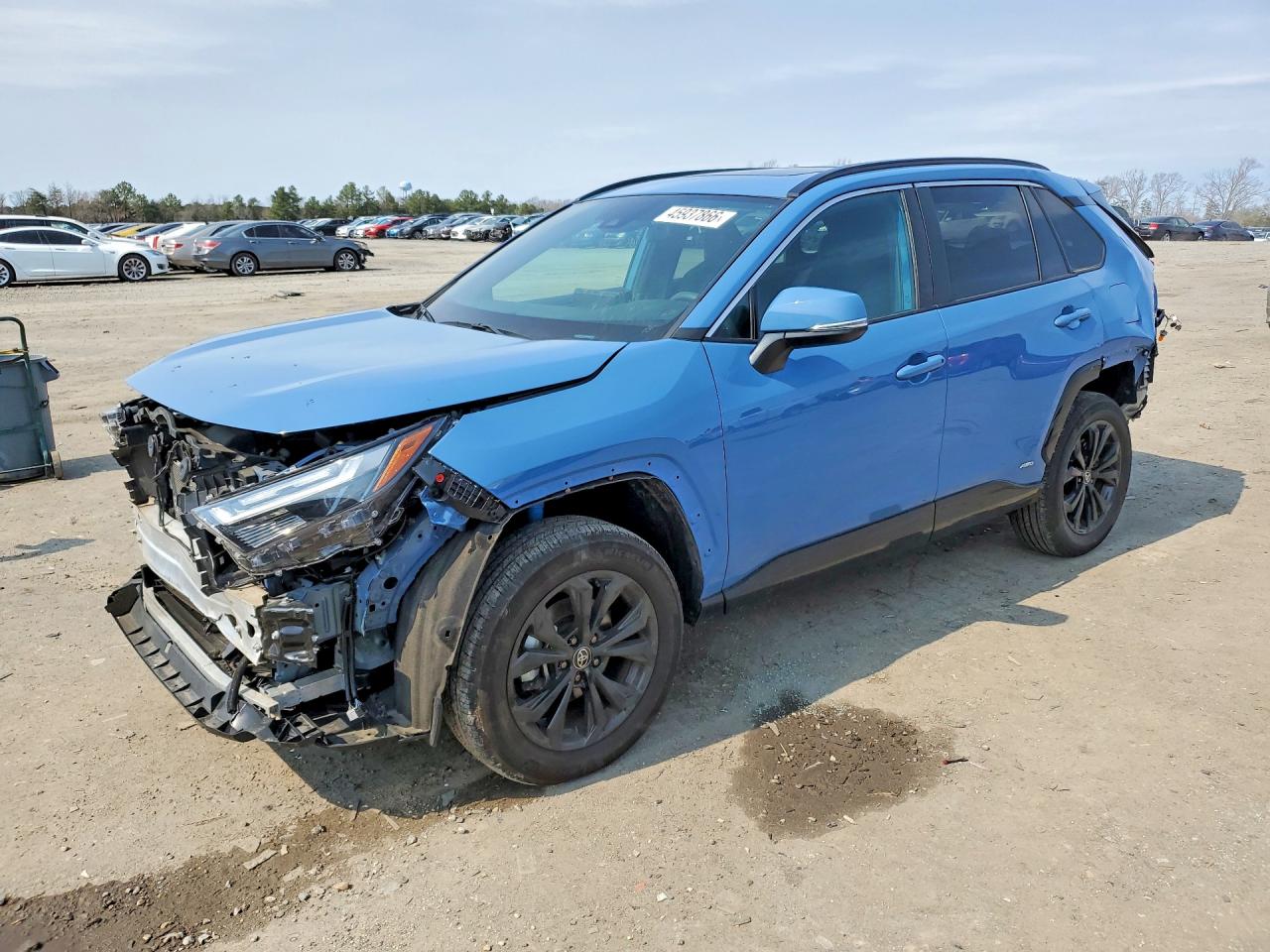 Salvage Toyota RAV4 Image
