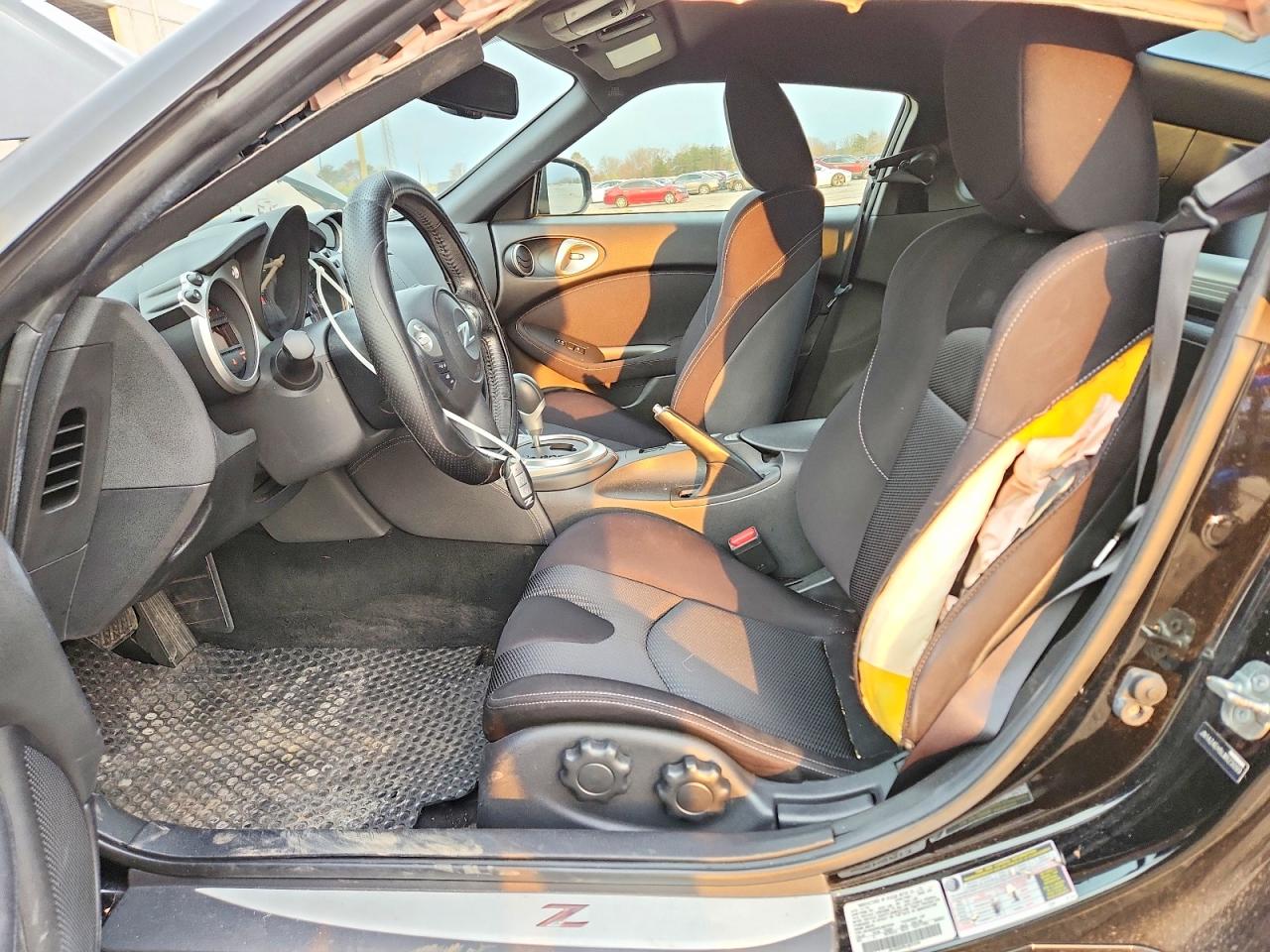 Nissan 370Z Base