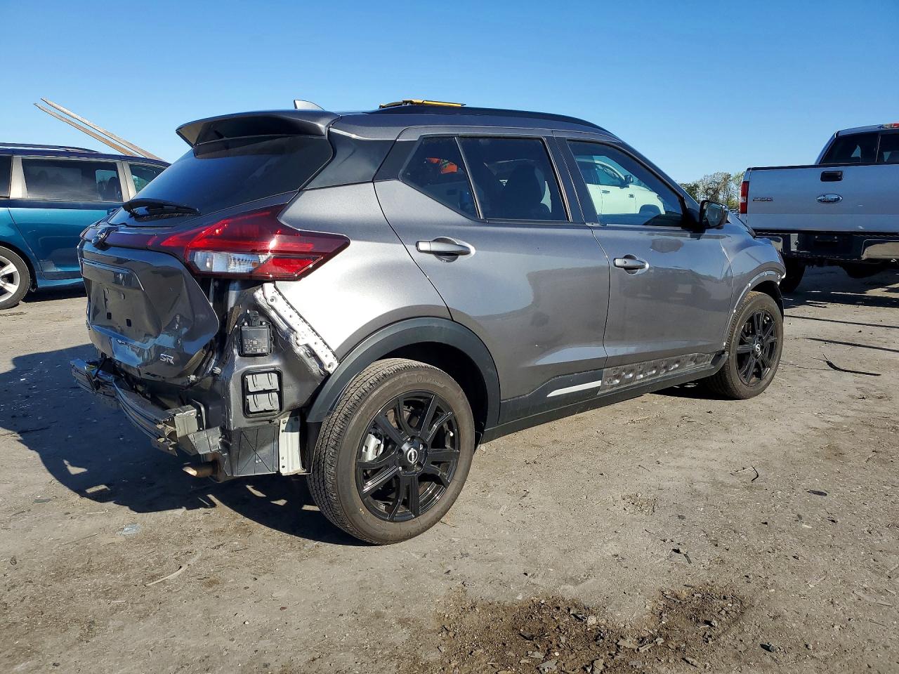 Nissan Kicks Sr
