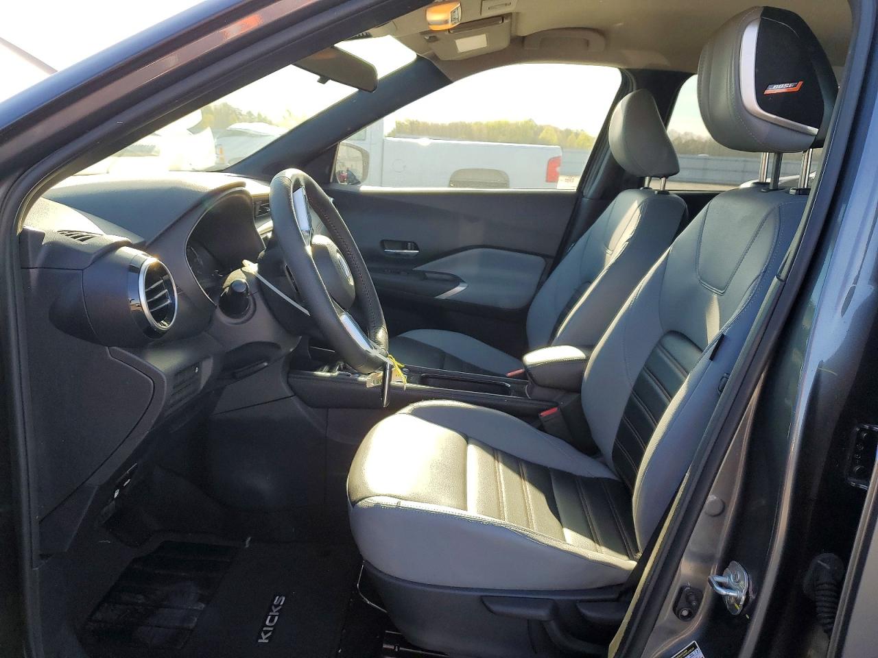 Nissan Kicks Sr