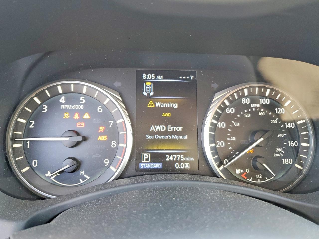 INFINITI Q50 Luxe