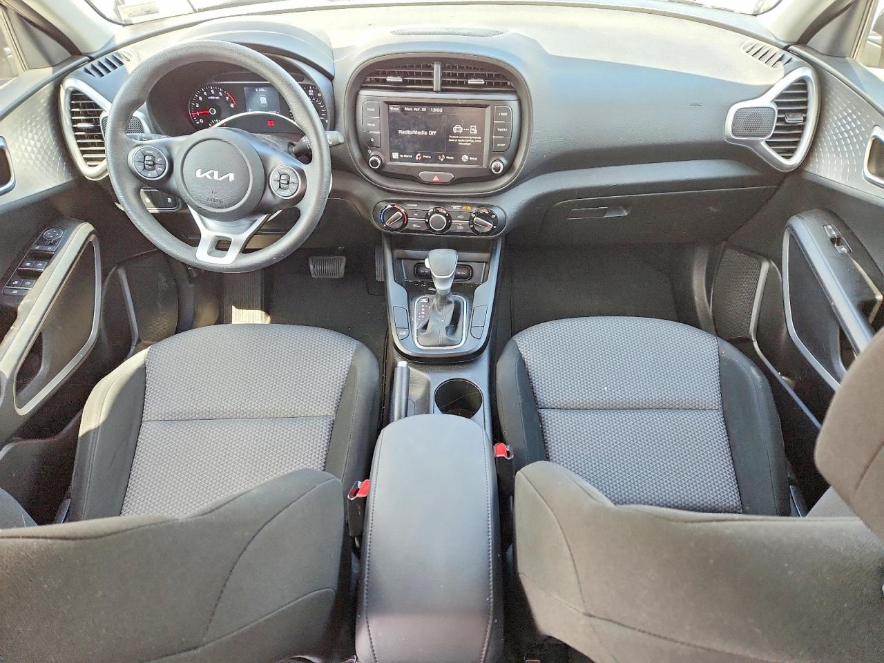 Kia Soul Lx