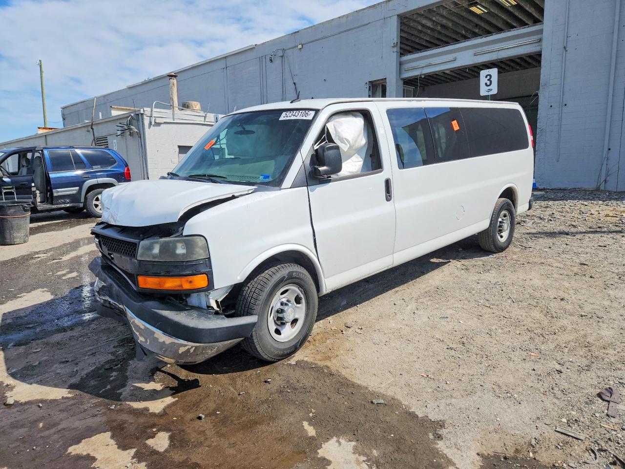 Salvage Chevrolet Express Image