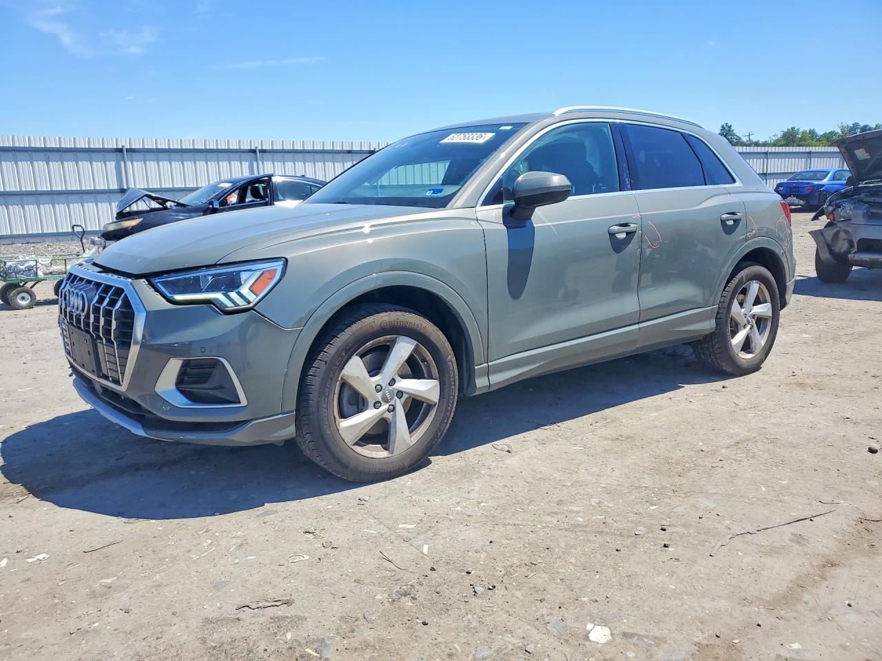 Salvage Audi Q3 Image
