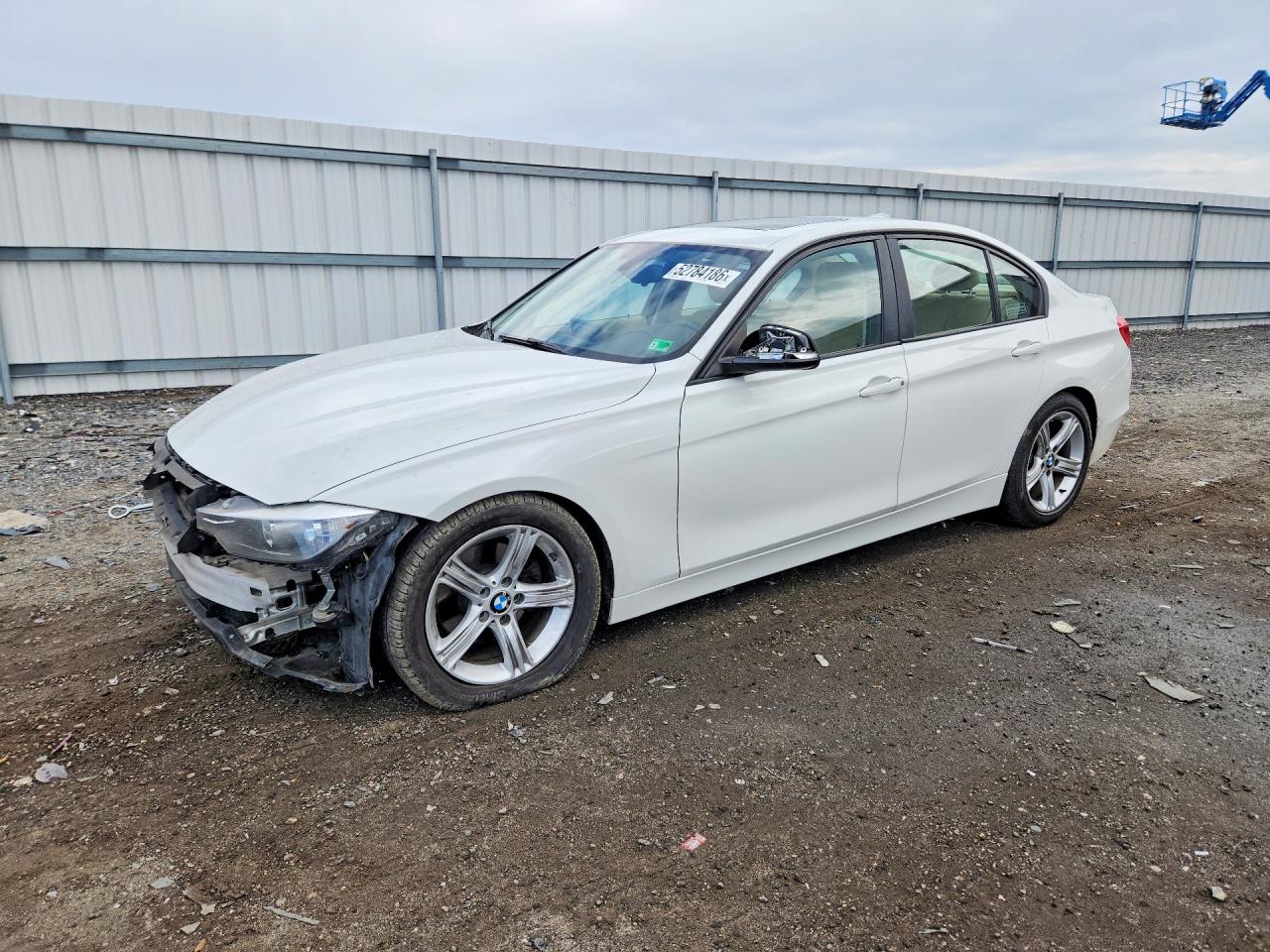 Salvage BMW 3 Series Image