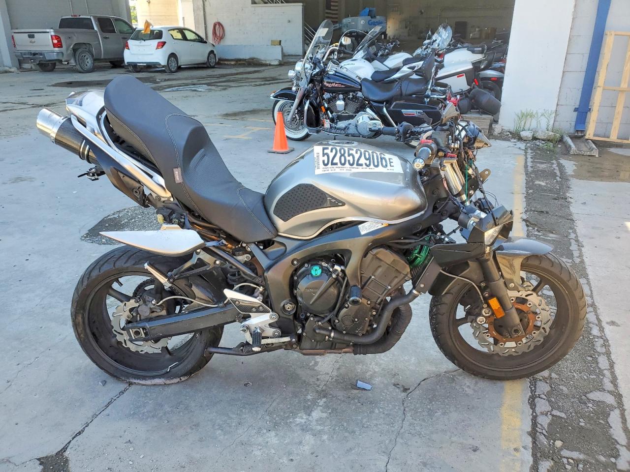 Salvage Yamaha Fz600 800 Image