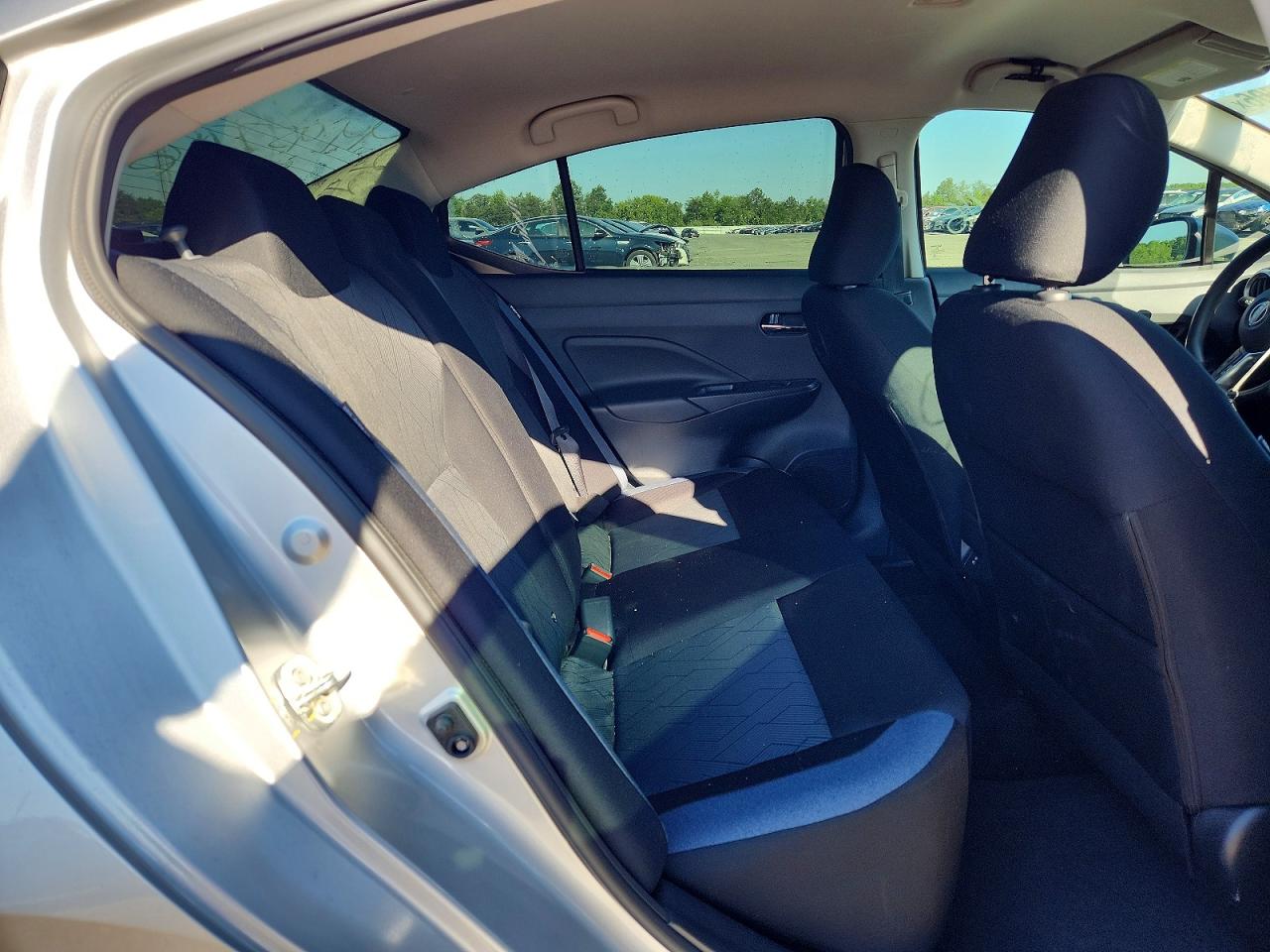 Nissan Versa Sv