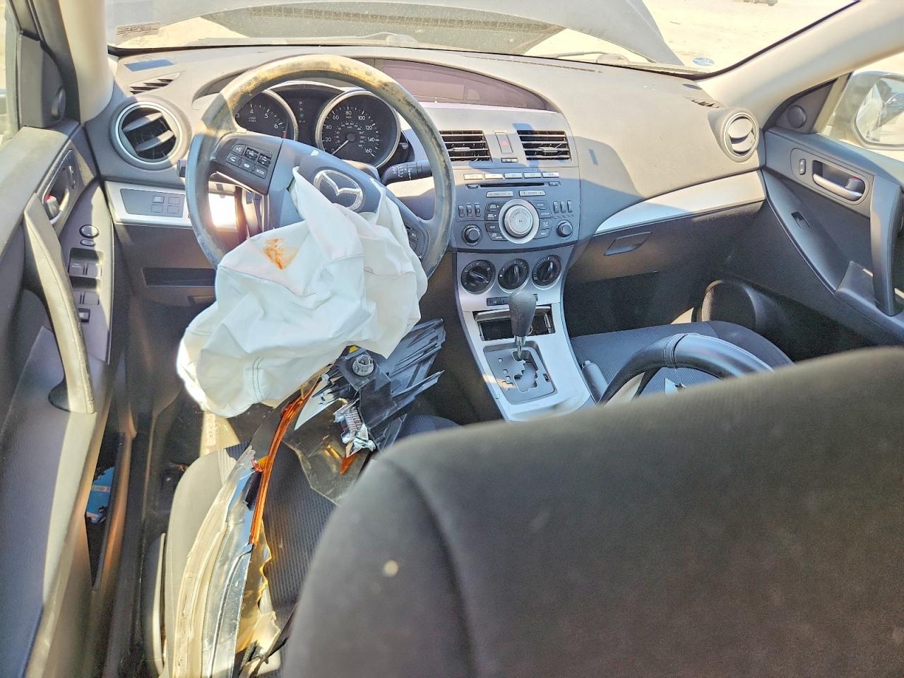 Mazda 3 I