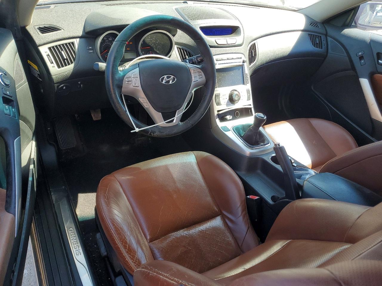 Hyundai Genesis 3.8l