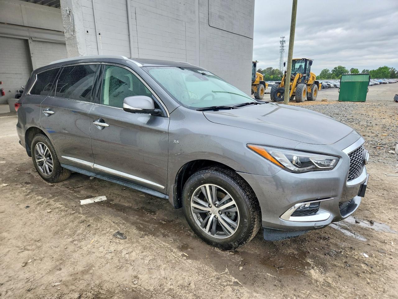 INFINITI Qx Luxe