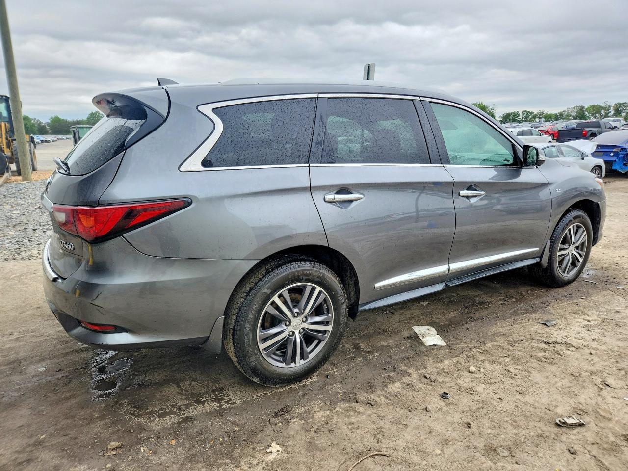 INFINITI Qx Luxe