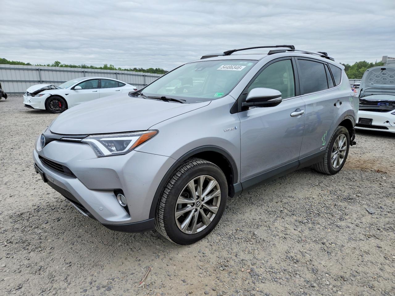 Salvage Toyota RAV4 Image