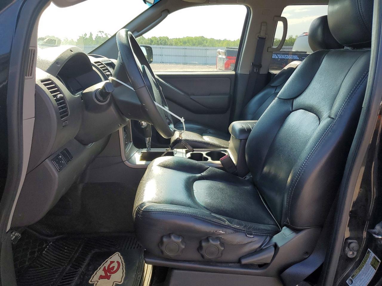 Nissan Pathfinder S