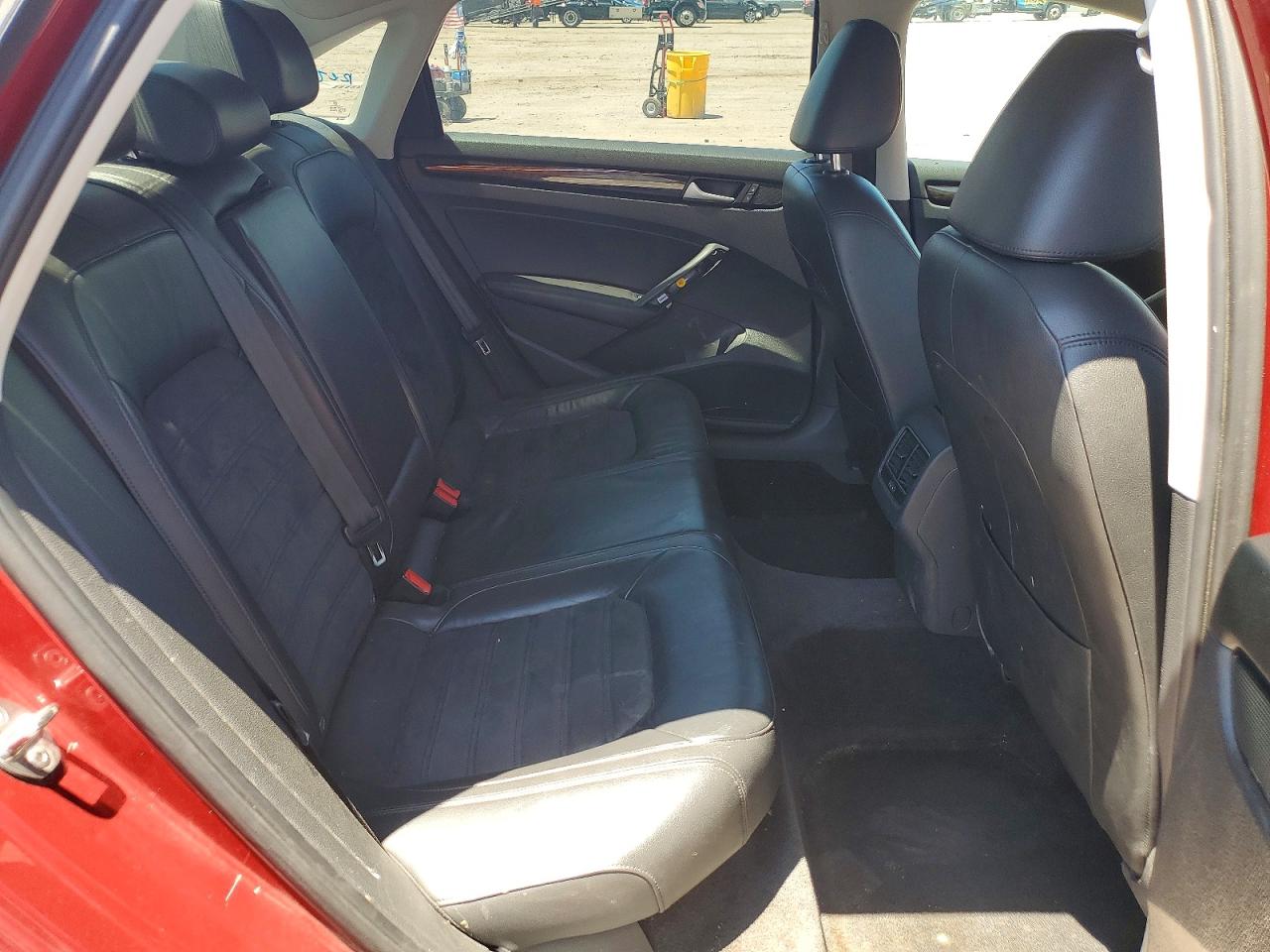 Volkswagen Passat Sel
