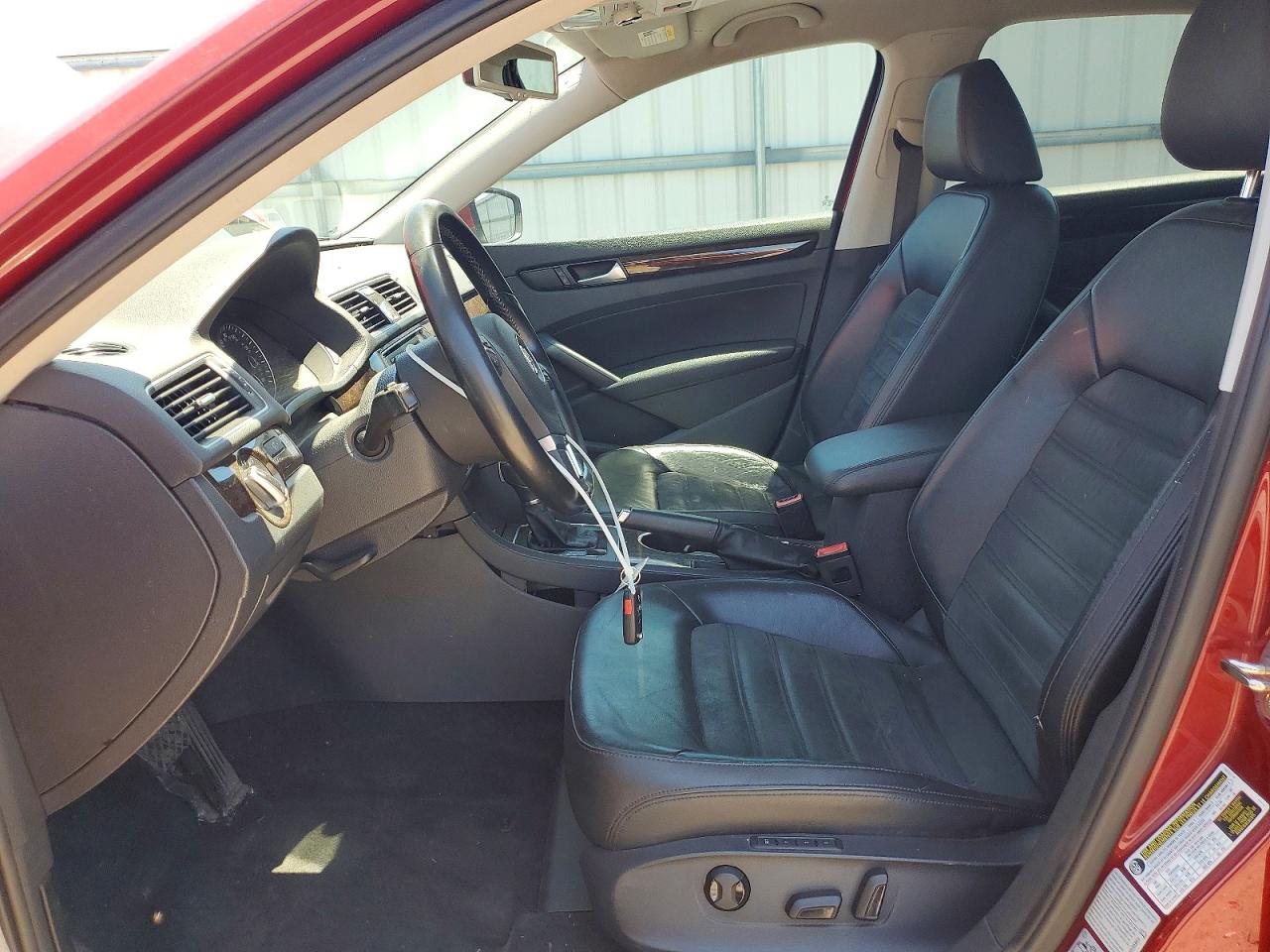 Volkswagen Passat Sel