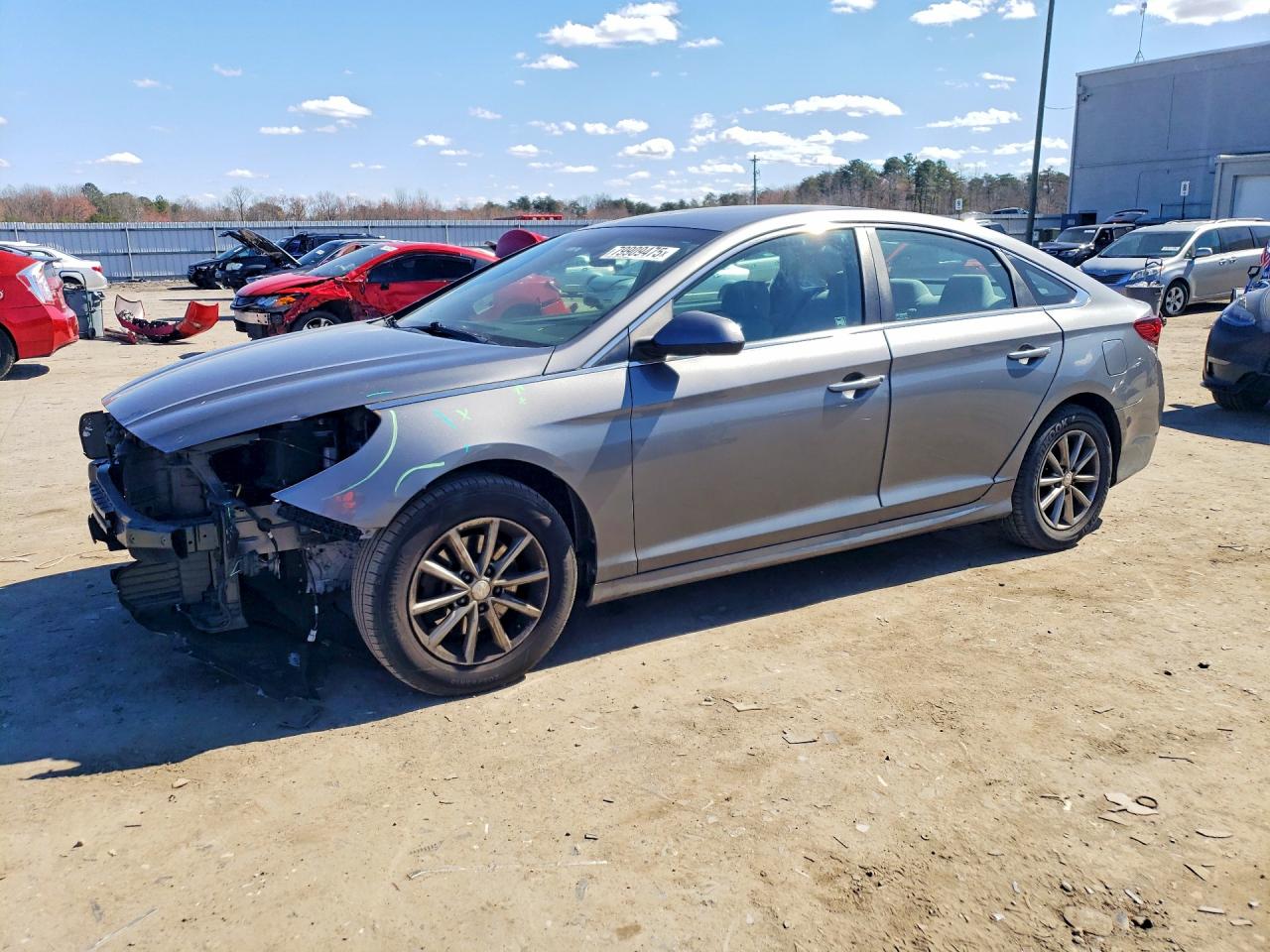 Salvage Hyundai SONATA Image