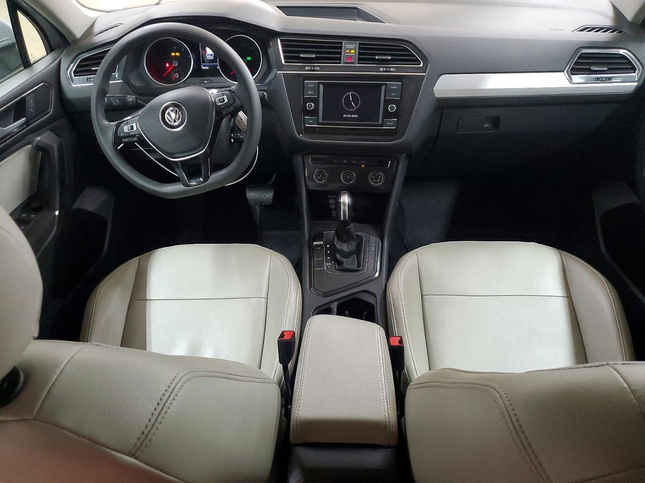 Volkswagen Tiguan S