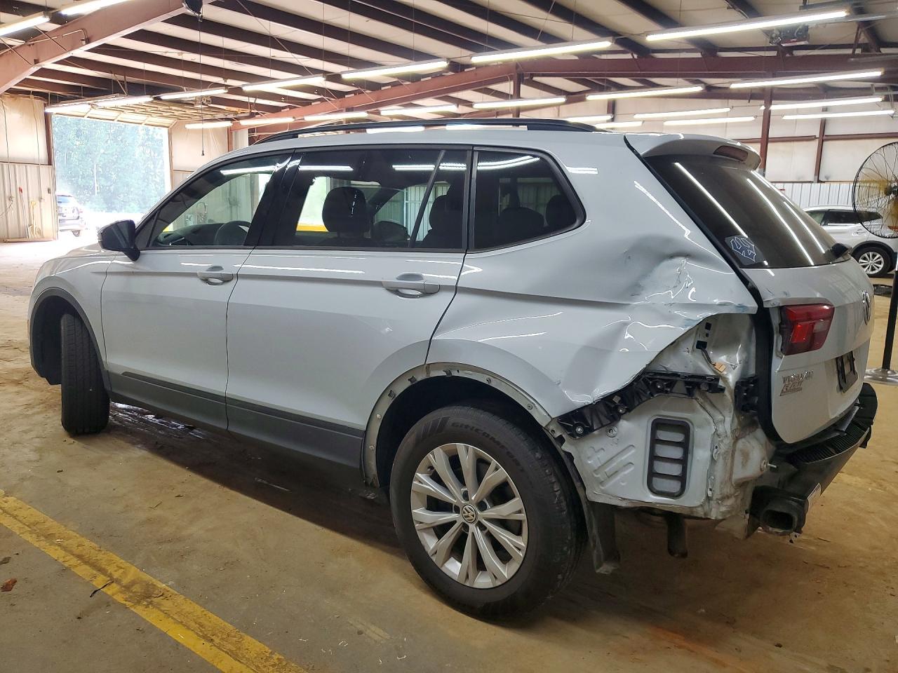 Volkswagen Tiguan S