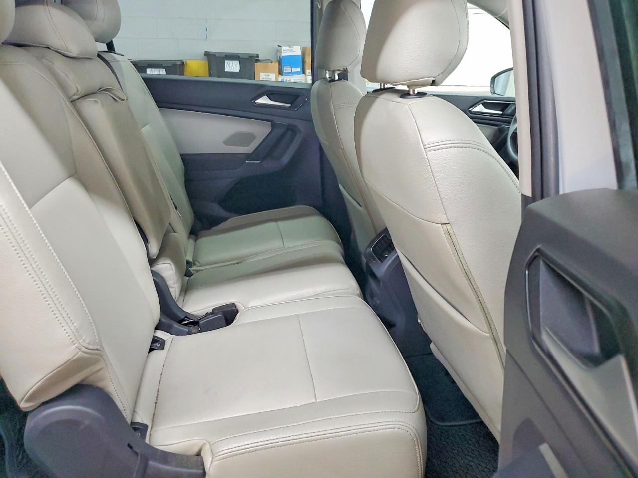 Volkswagen Tiguan S