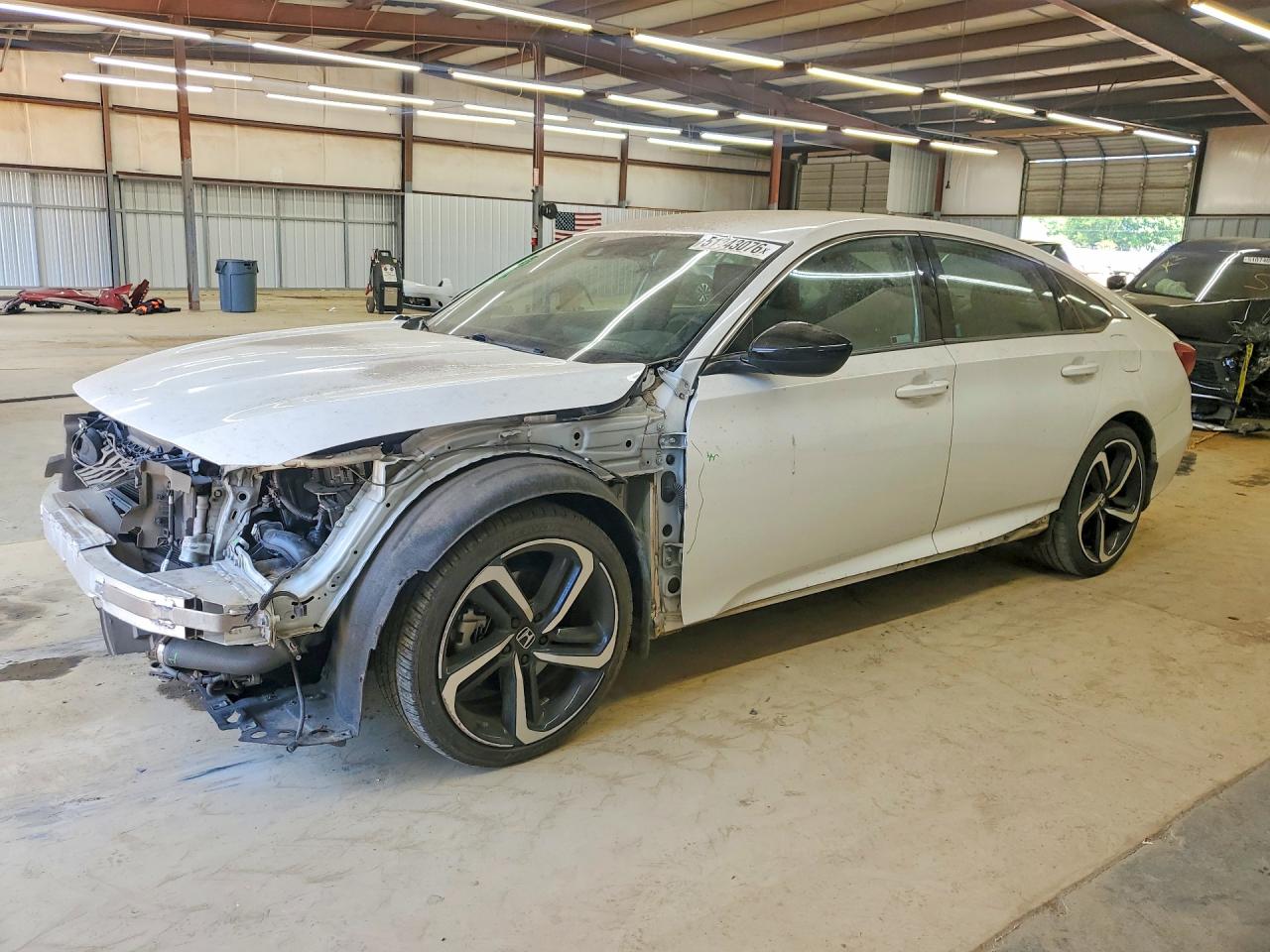 Salvage Honda Accord Image