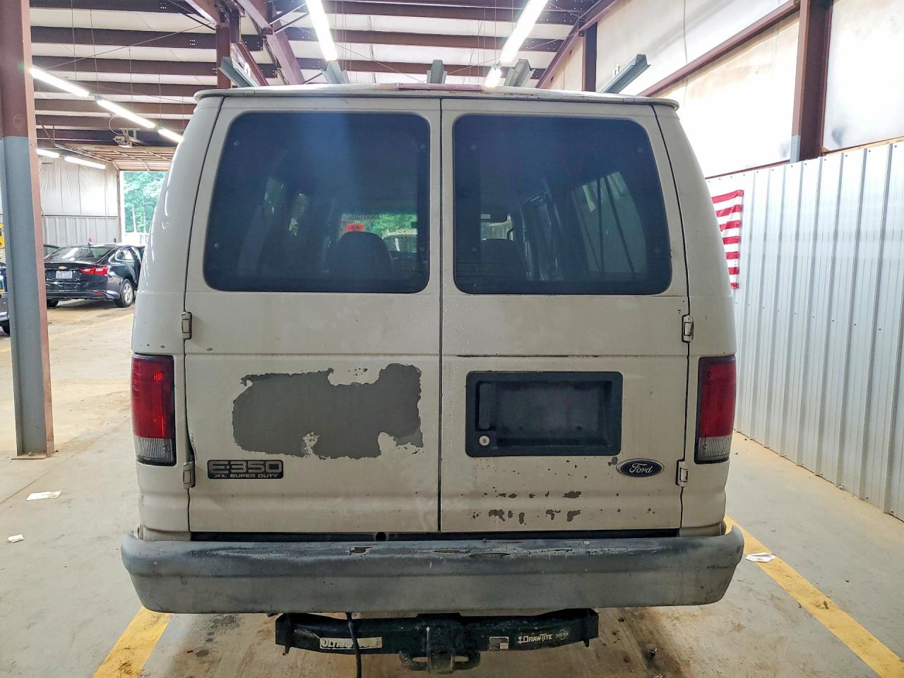 Ford Econoline E350 Super Duty Wagon