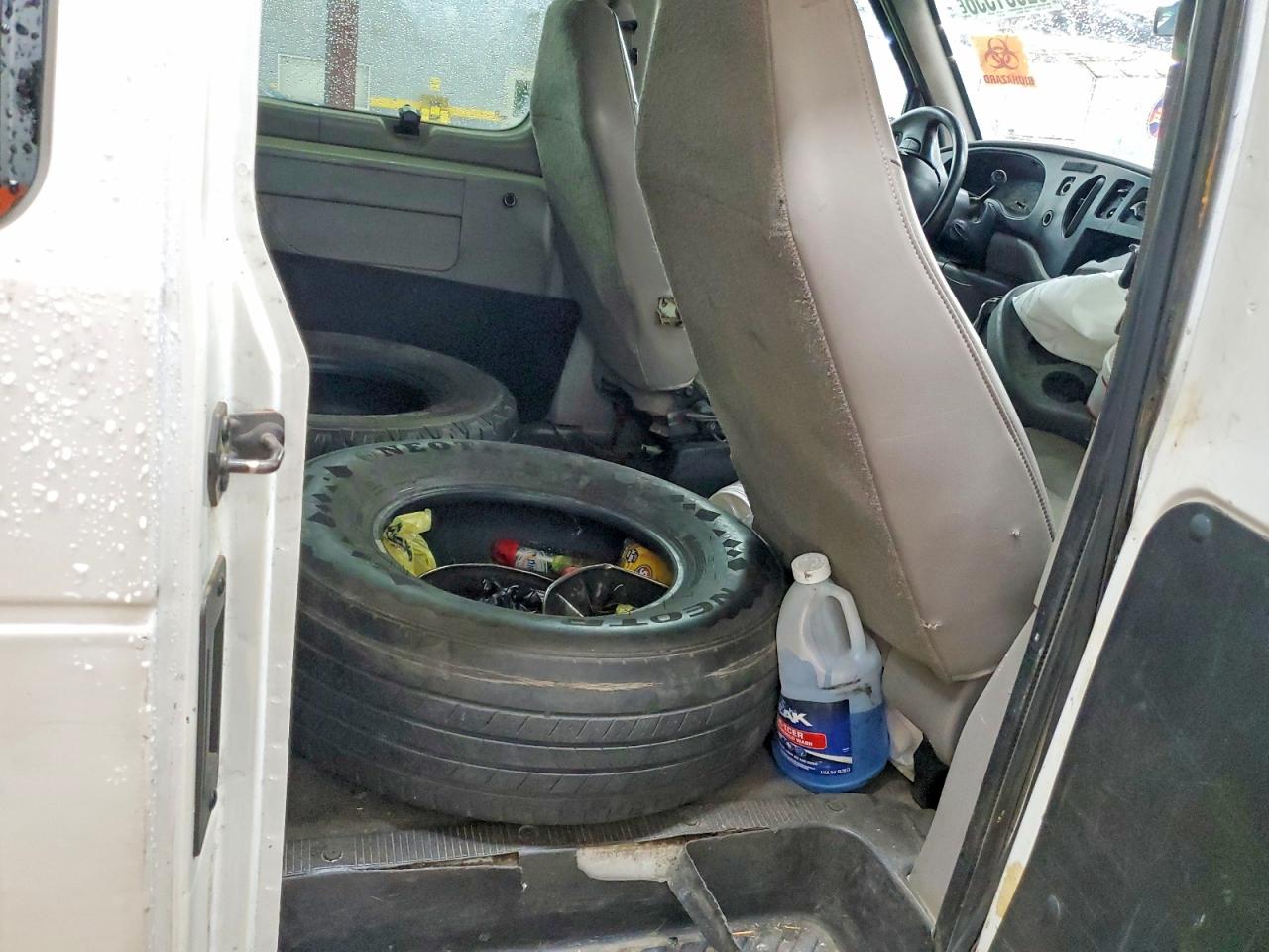 Ford Econoline E350 Super Duty Wagon