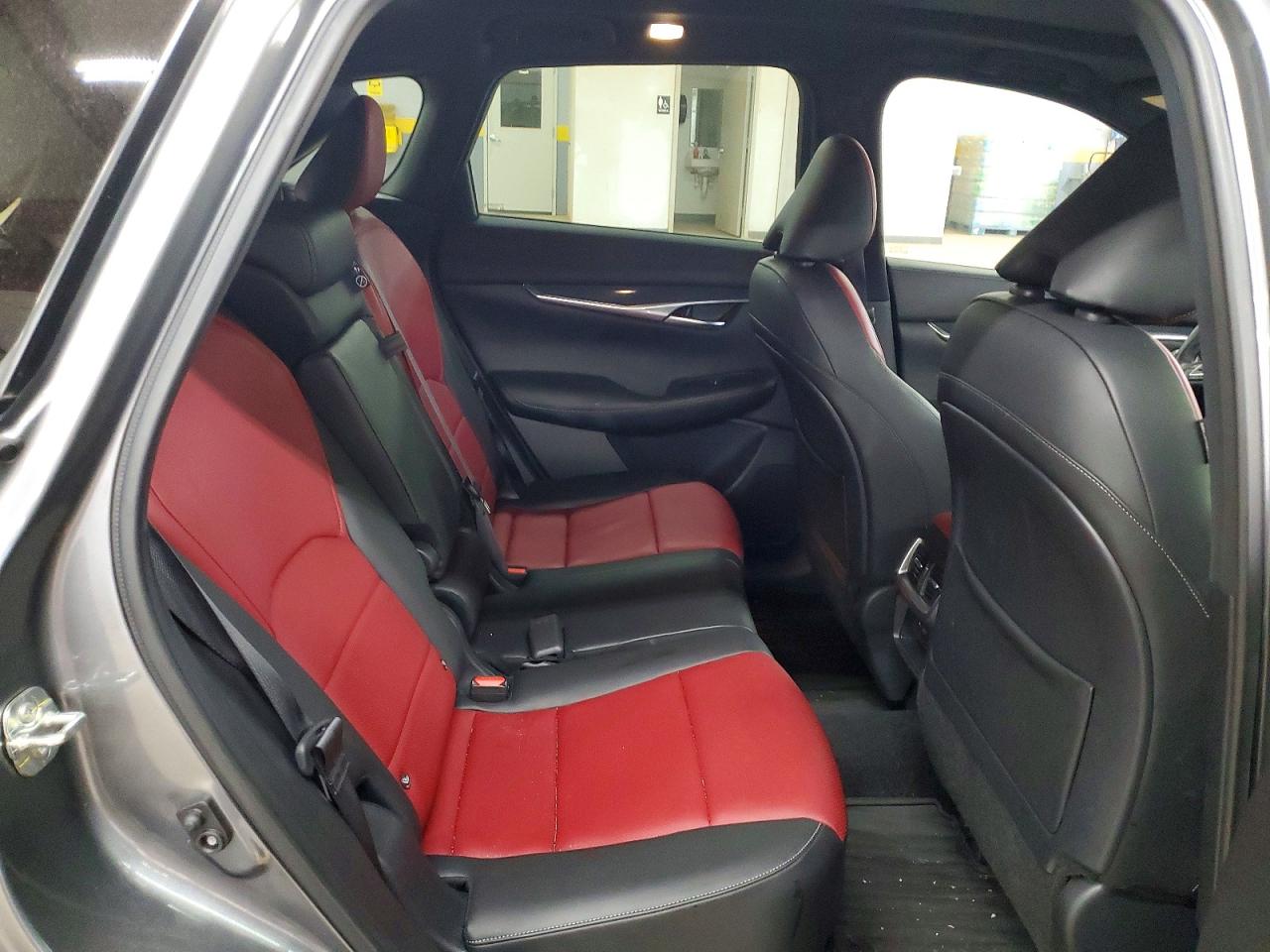 INFINITI Qx Sport
