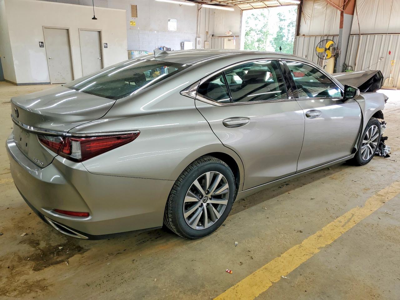 Lexus Es Base