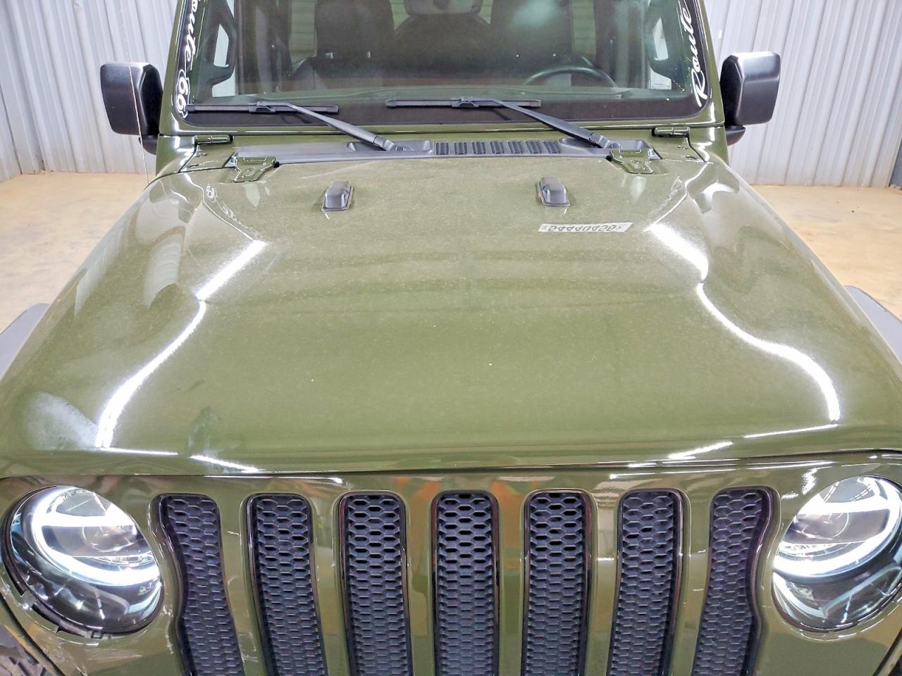 Jeep Wrangler Sahara