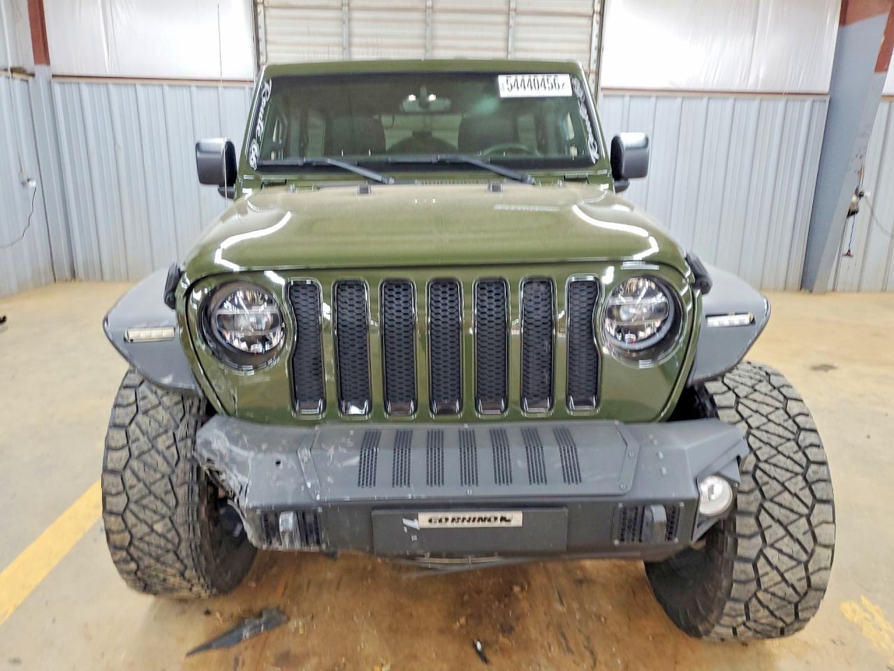 Jeep Wrangler Sahara