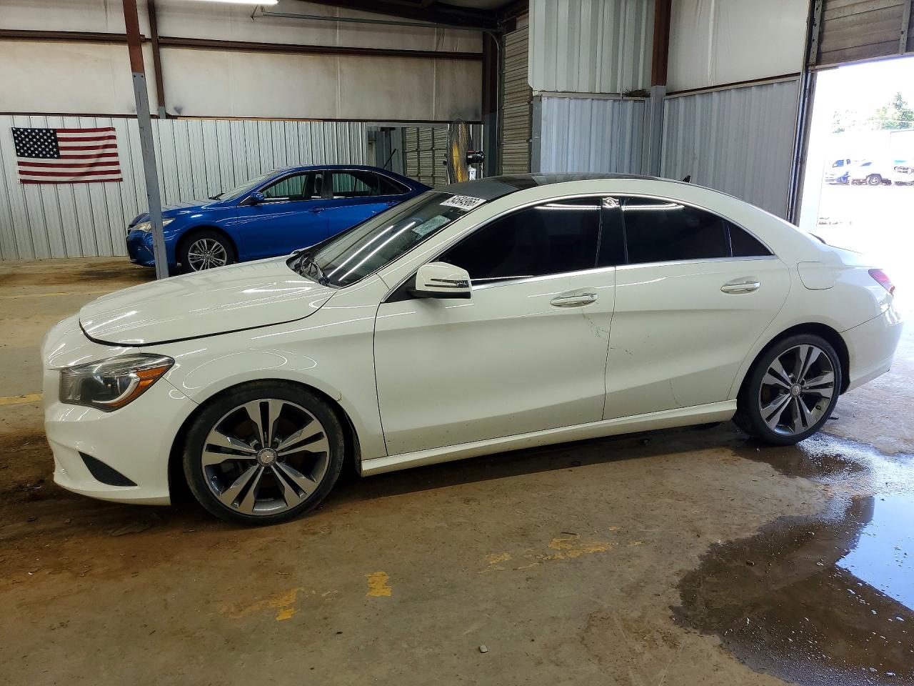 Salvage Mercedes-Benz Cla-class Image
