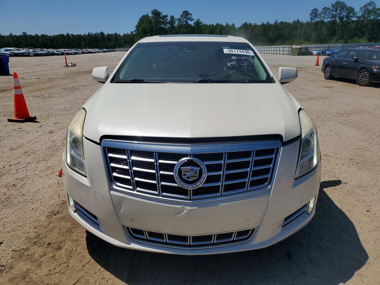 Cadillac XTS Premium Collection