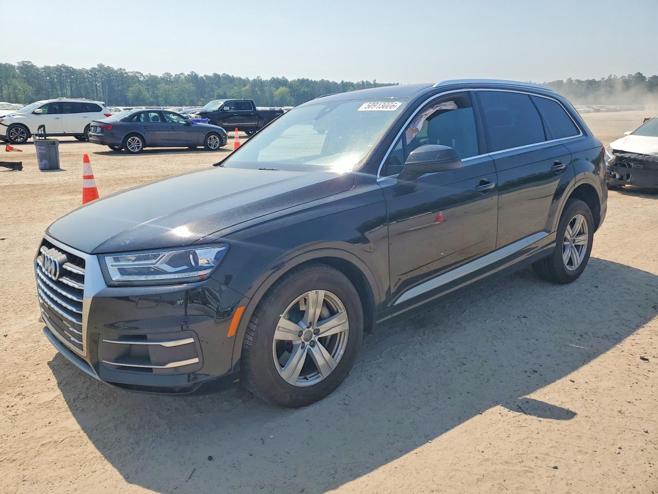 Salvage Audi Q7 Image