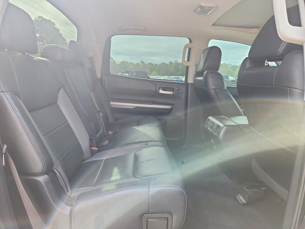 Toyota Tundra Crewmax Limited