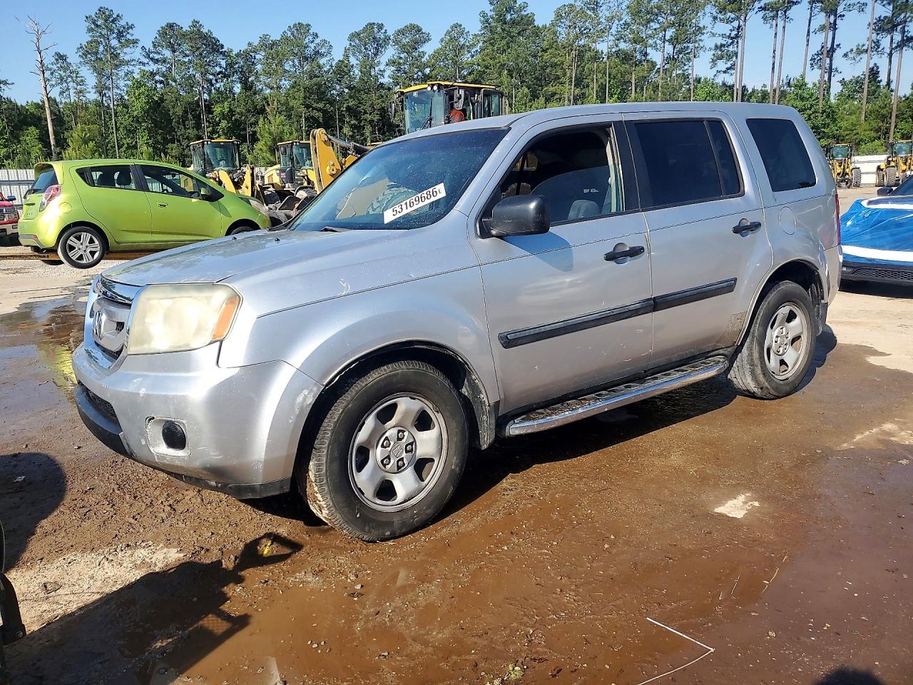 Salvage Honda Pilot Image