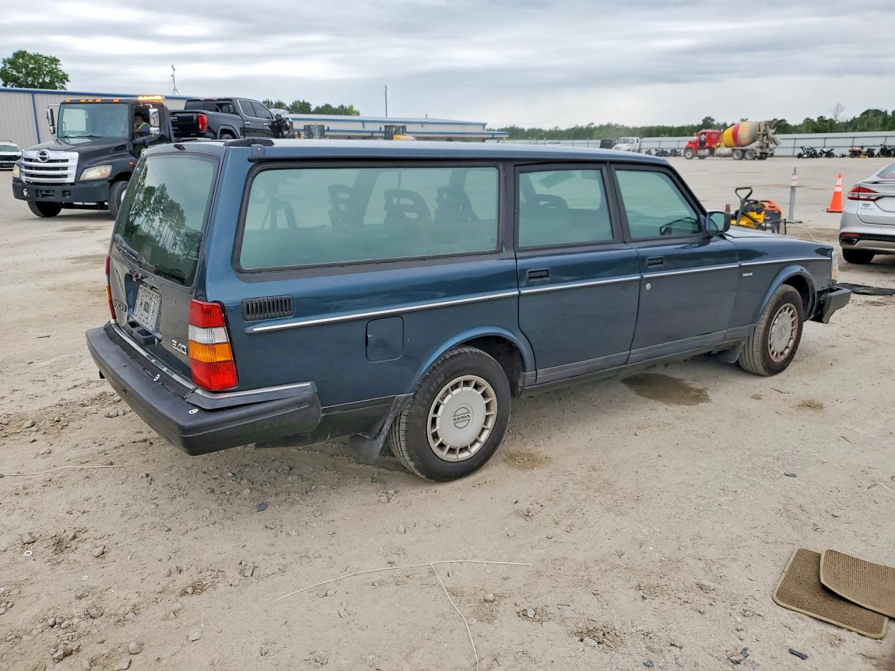 Volvo 240