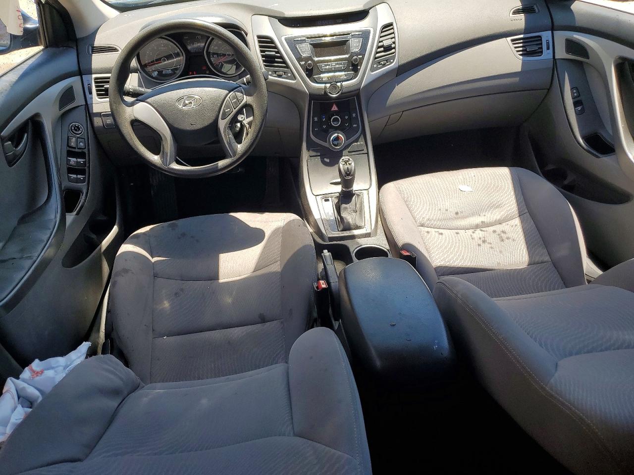 Hyundai ELANTRA Se