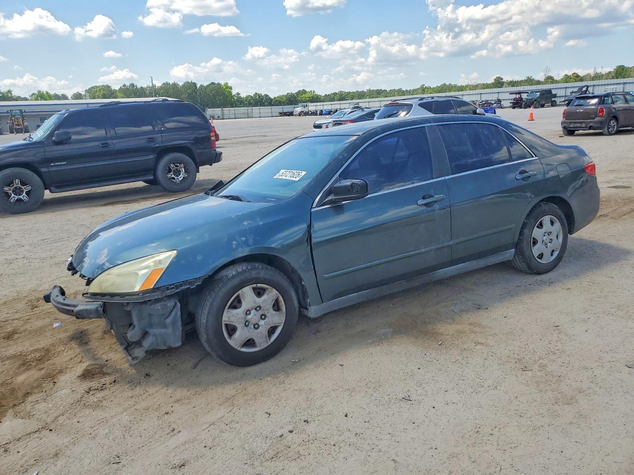 Salvage Honda Accord Image